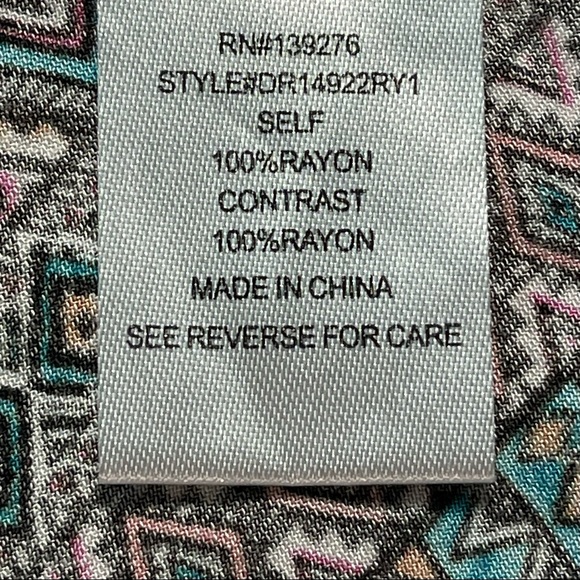 DR2 size large Aztec pink, blue, orange, black design sleeveless curved hem top - Picture 9 of 10